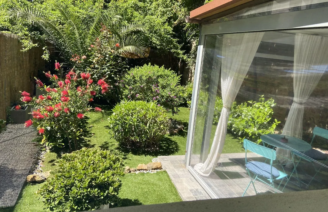 Paradise Inn-1